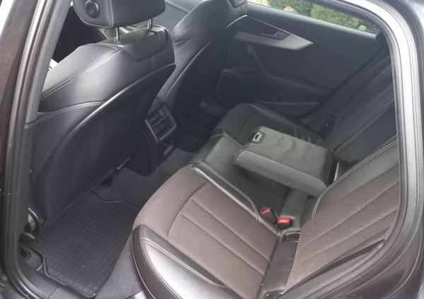 Audi A4 cena 66900 przebieg: 142000, rok produkcji 2016 z Tczew małe 232